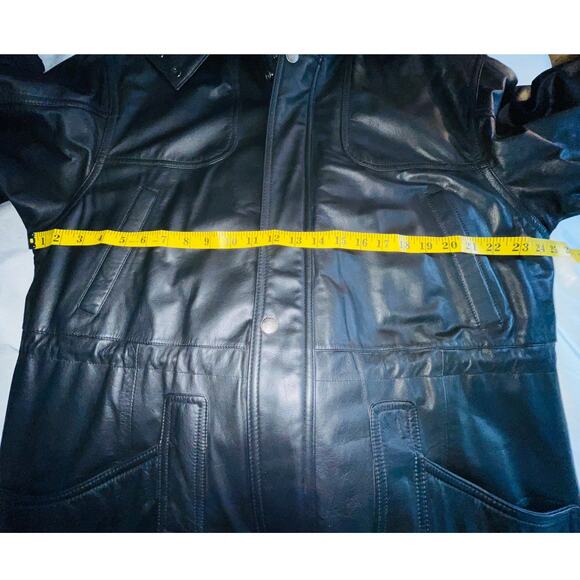 Wilsons Leather Coat w/ Hood & Thinsulate Insulation - Men's Size S - Picture 9 of 15